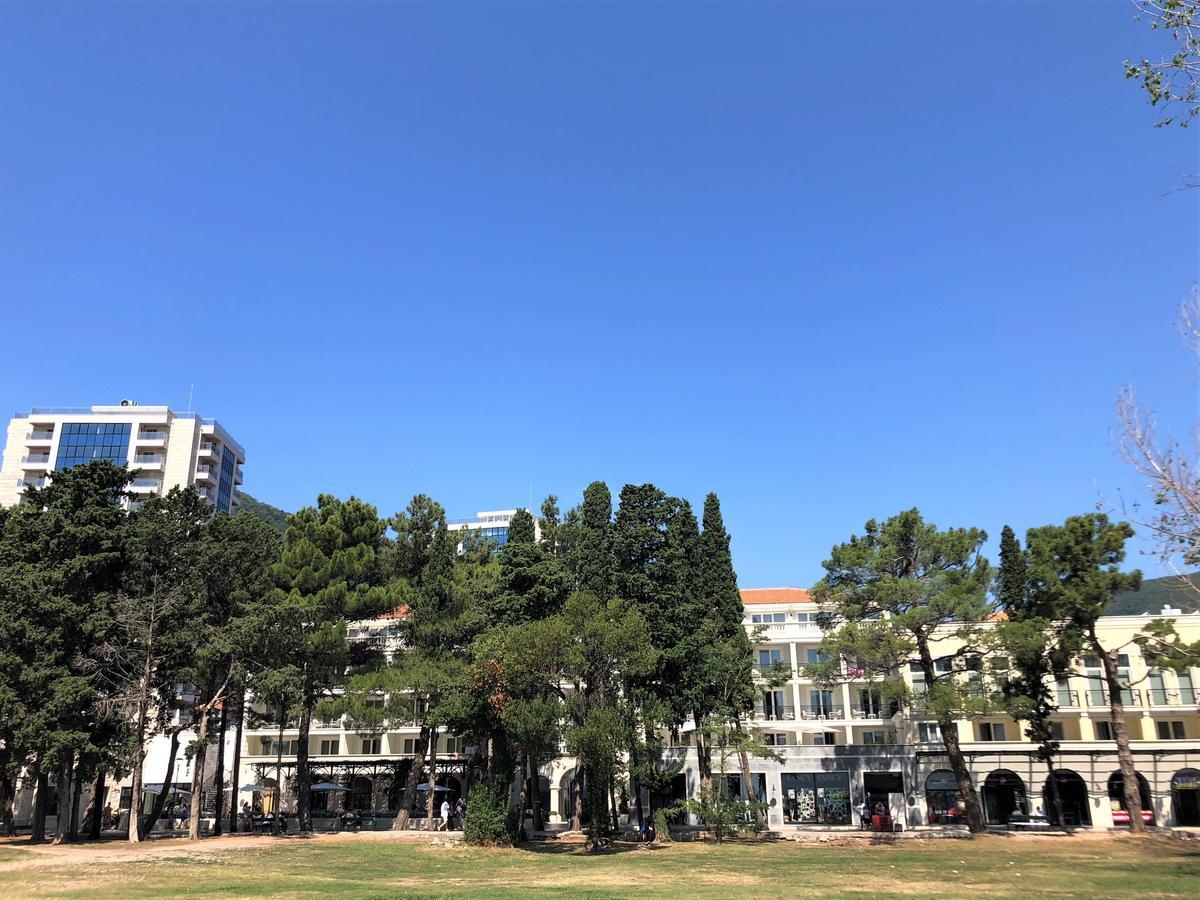 Beachfront Fontana 20 Budva Buitenkant foto